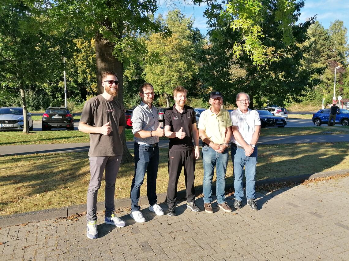 Pokalgewinner des „6. Präsidiumsturnier“ die Mannschaft KSV Sascha Wagner, Timo Gerhold, Christoph Klein, Dirk Harms, Peter Lutze | © KSV Baunatal e.V. | Eissport | © 2021 Pokalgewinner des „6. Präsidiumsturnier“ die Mannschaft KSV Sascha Wagner, Timo Gerhold, Christoph Klein, Dirk Harms, Peter Lutze | © KSV Baunatal e.V. | Eissport | © 2021
