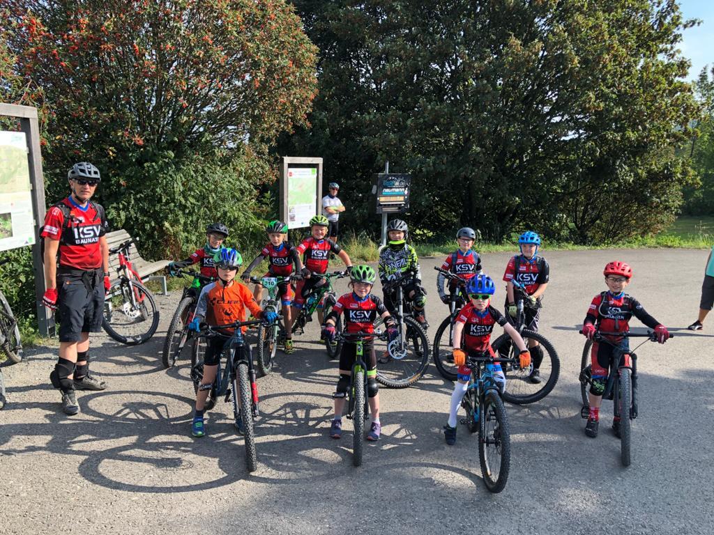 Hier war im Sommer 2020 der Treffpunkt im Sauerland beim Trailground Brilon. Hier war im Sommer 2020 der Treffpunkt im Sauerland beim Trailground Brilon.