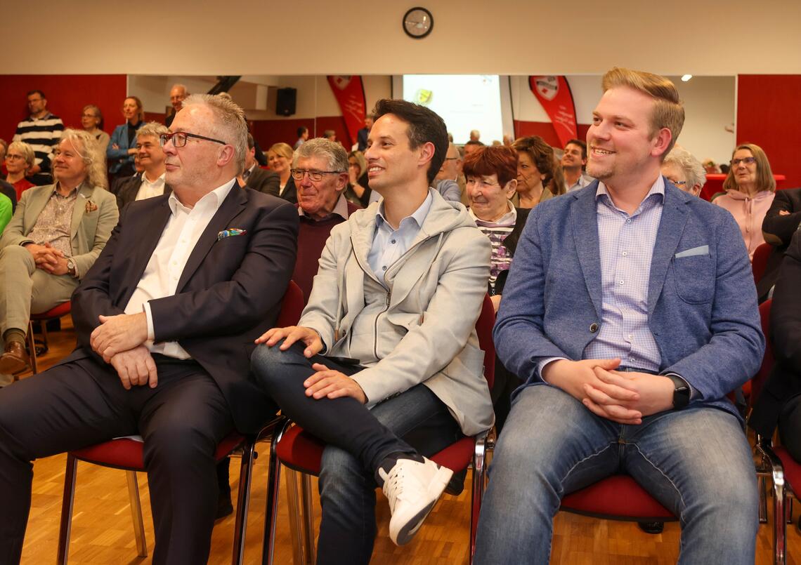 Hartmut Schäfer mit MdL Ulloth und ehemaligen MdL Florian Schneider Hartmut Schäfer mit MdL Ulloth und ehemaligen MdL Florian Schneider